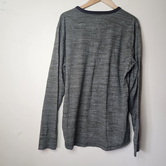 Lucky Brand Men's Crewneck Button Chest Gray Long Sleeve Shirt - Picture 2 of 4